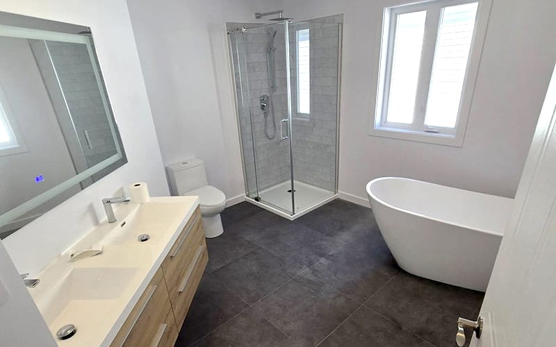 Rénovation de salle de bain par PG Rénovatek.